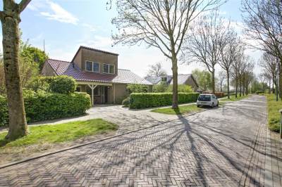 Woning Laan der Wereldveteranen 7 Ouwerkerk