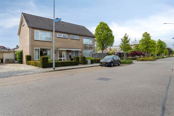Woning Rozenstraat 25 Beneden-Leeuwen