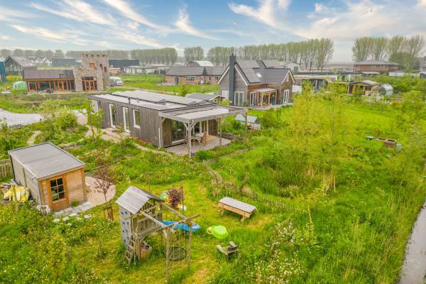 Woning John Lockeweg 17 Almere