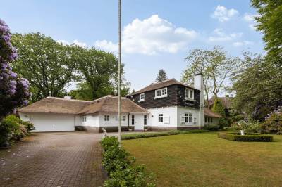 Woning Hoefloo 11 Laren (NH)