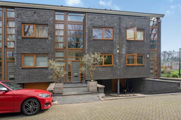 Woning Leidsekade 44 Leidschendam