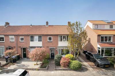 Woning Jacob van Oostzanenstraat 14 Heemskerk