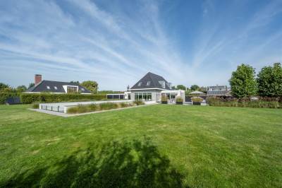 Woning Land van Esseweg 2A Strijen