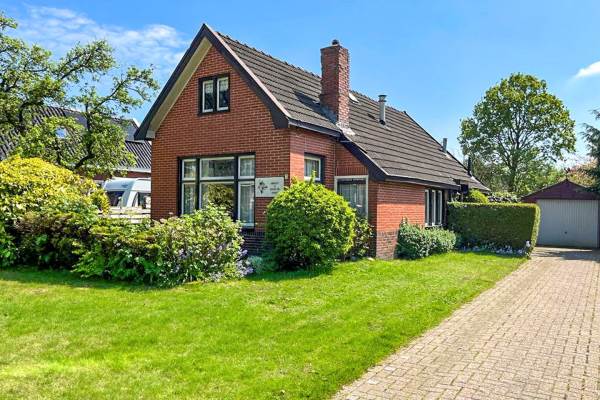 Woning Eikenlaan 8 Nieuw-Roden