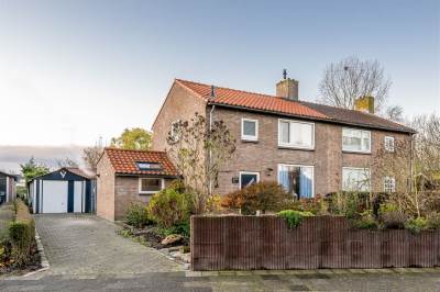 Woning Burgemeester Sterkplein 16 Nieuwe-Tonge