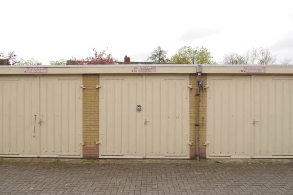 Garage Dwarsstraat 5 Puttershoek