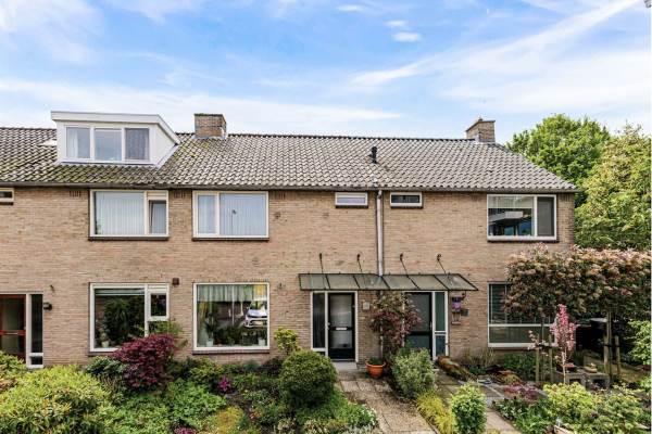 Woning J.H. van Straaten van Nesplantsoen 21 Boskoop