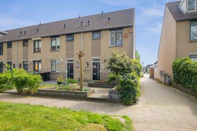 Woning Van den Broek-erf 292 Dordrecht