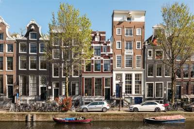 Woning Oudezijds Voorburgwal 111e Amsterdam