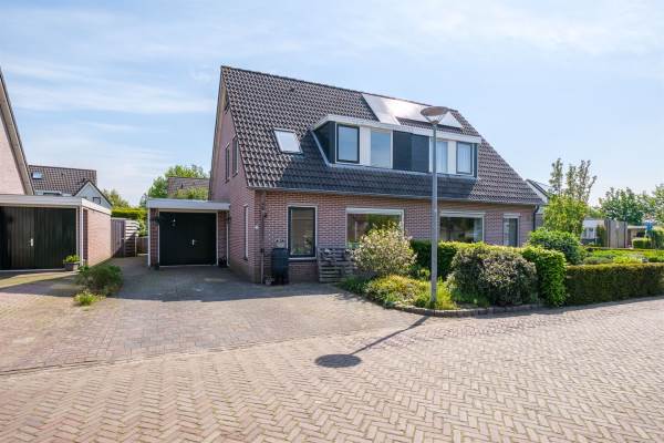 Woning Landschrijverlaan 13 Rolde