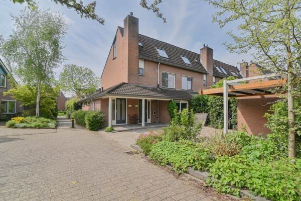 Woning Hoenderhoeve 45 Houten