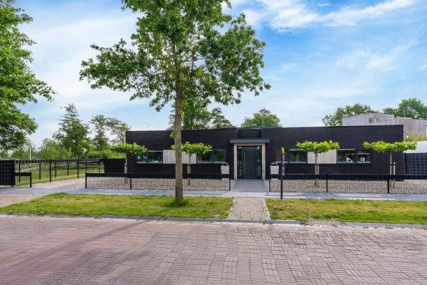 Woning Vredeman de Vrieslaan 19 Almelo