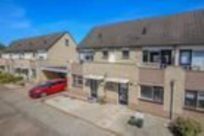 Woning Donkerbos 6 Alphen (GE)