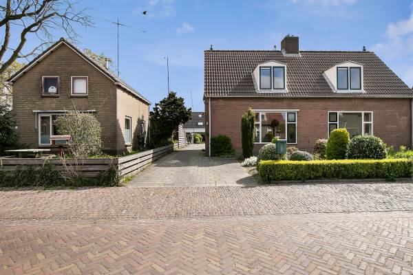 Woning Schoolstraat 3 Oosterstreek