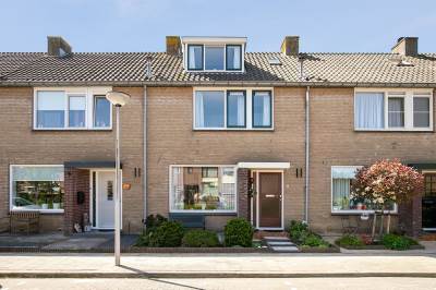 Woning Zwaluwstraat 17 Bleskensgraaf ca