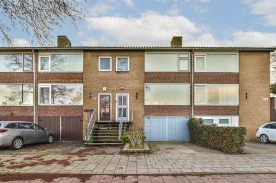 Woning Dennenlaan 183 Zwanenburg