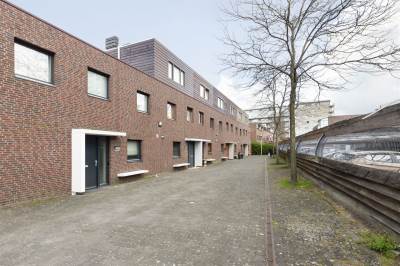 Woning Niek Engelschmanpark 15 Den Haag