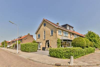 Woning Julianalaan 1 Zwanenburg
