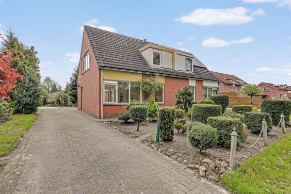 Woning De Huizen 59 Zwartemeer