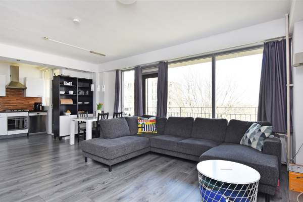 Woning Hongarenburg 136 Den Haag