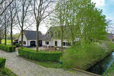 Woning Korfgraaf 28b Hellouw