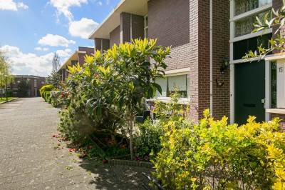 Woning Bratislavahof 15 Den Haag