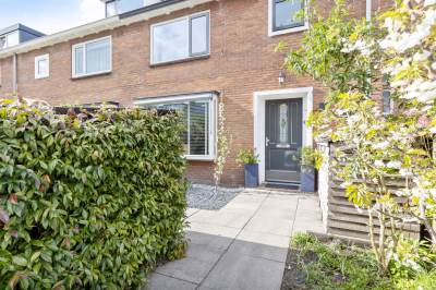 Woning Dennenlaan 9 Loosdrecht