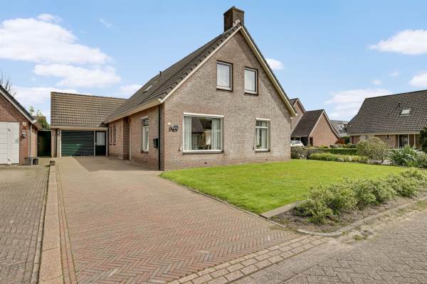 Woning Grootslag 15 Pesse (Gem. Hoogeveen)