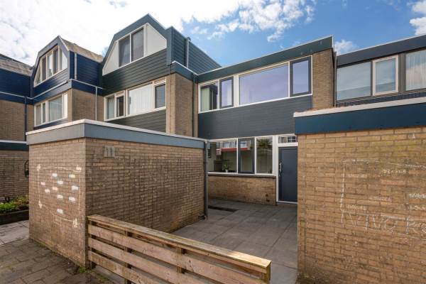 Woning Constantijnstraat 11 's-Gravendeel