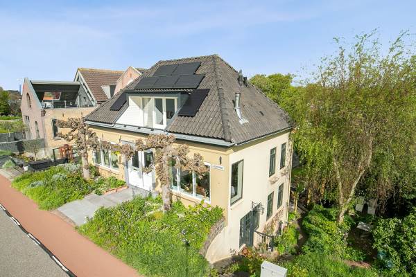 Woning Voorstraat 2 Lekkerkerk
