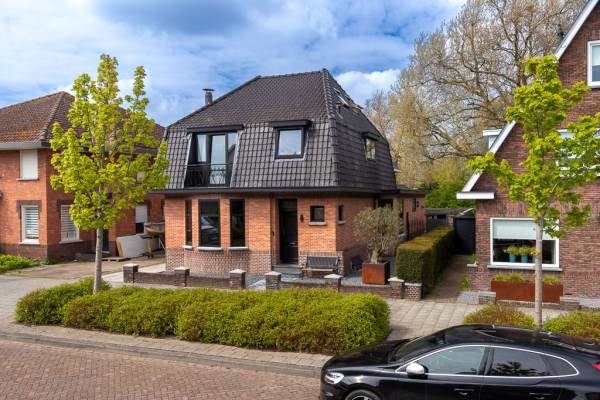 Woning Stationsstraat 24 Sas van Gent