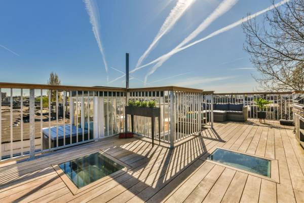 Woning Kanaalstraat 1112 Amsterdam