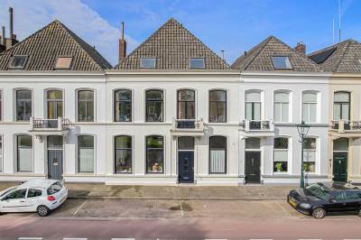 Woning de la Sablonièrekade 10 Kampen