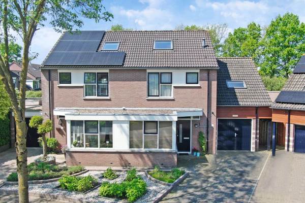 Woning Andries van Altenalaan 3 Hooglanderveen
