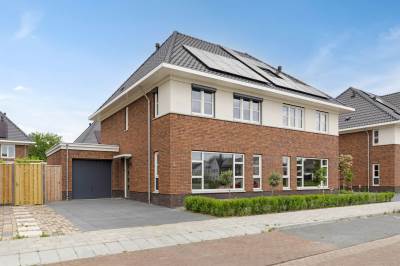 Woning Van den Akker-erf 8 Heesch