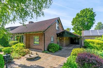 Woning Robert Campinplantsoen 15 Woerden