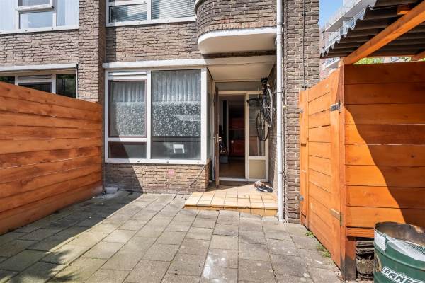 Woning Burgemeester Stulemeijerlaan 1 Schiedam