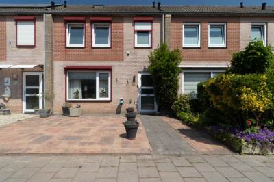 Woning Korenbloemstraat 10 Hoek