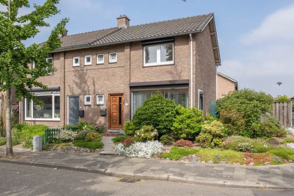Woning Nachtegaalstraat 126 Geleen