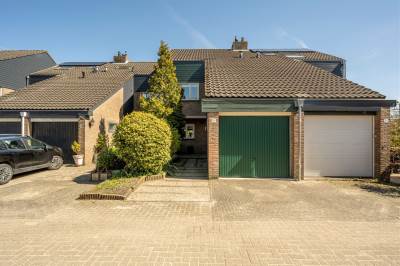 Woning Van de Veldepad 19 Oud-Beijerland