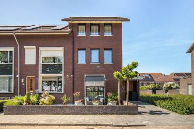 Woning Valeriaan 49 Puttershoek