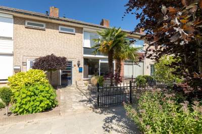 Woning Karel V Laan 37 Geertruidenberg