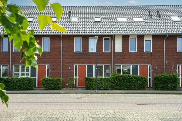 Woning Yves Montandstraat 54 Lent