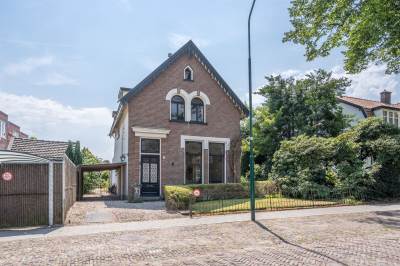 Woning Nassaulaan 1 Baarn
