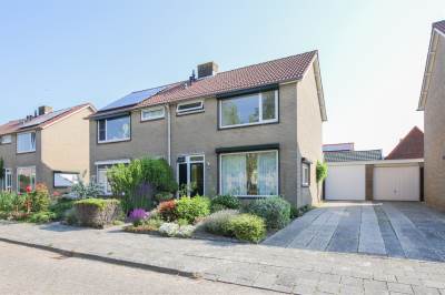 Woning Albert Schweitzerstraat 16 Kruiningen