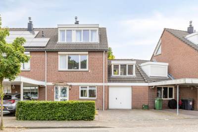 Woning Weegbree 84 Best