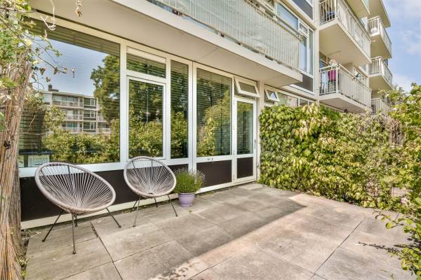 Woning Valkhof 9 Amsterdam