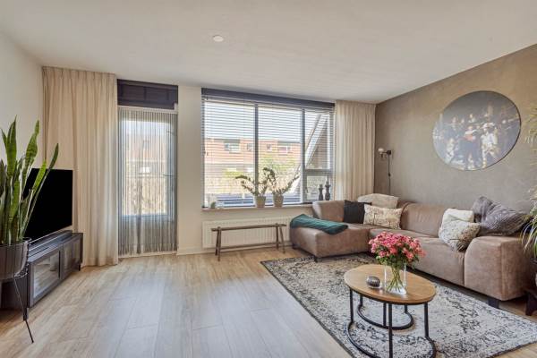 Woning Klagerstuin 41 Zwaag