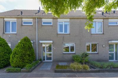 Woning Seringenhof 11 's-Gravenzande