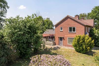 Woning Kreuzendijk 8 Vriezenveen